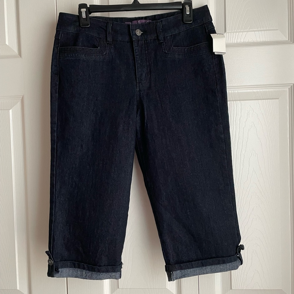 Woman’s Navy Blue Denim Capris